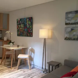 1 Square Du Docteur Blanche Parijs