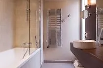 Hotel La Bourdonnais, París