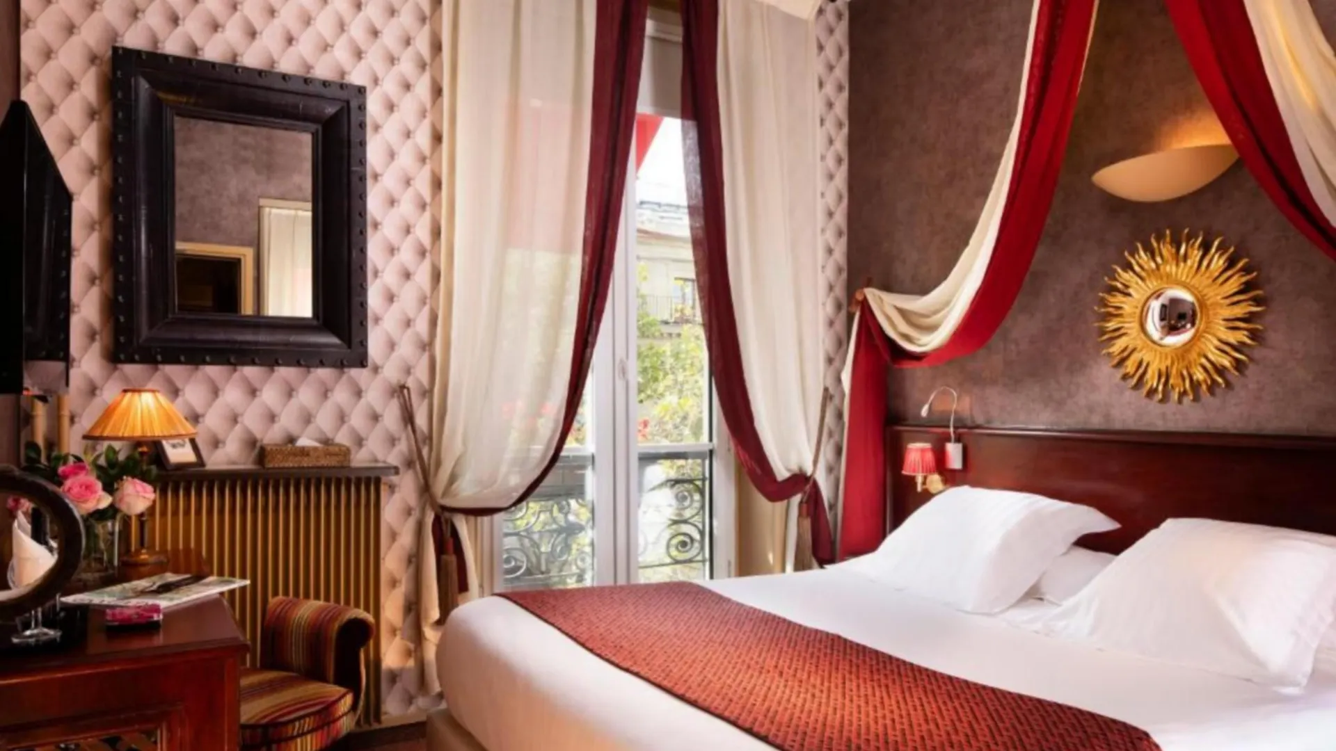 ***  Hotel Britannique Paris France