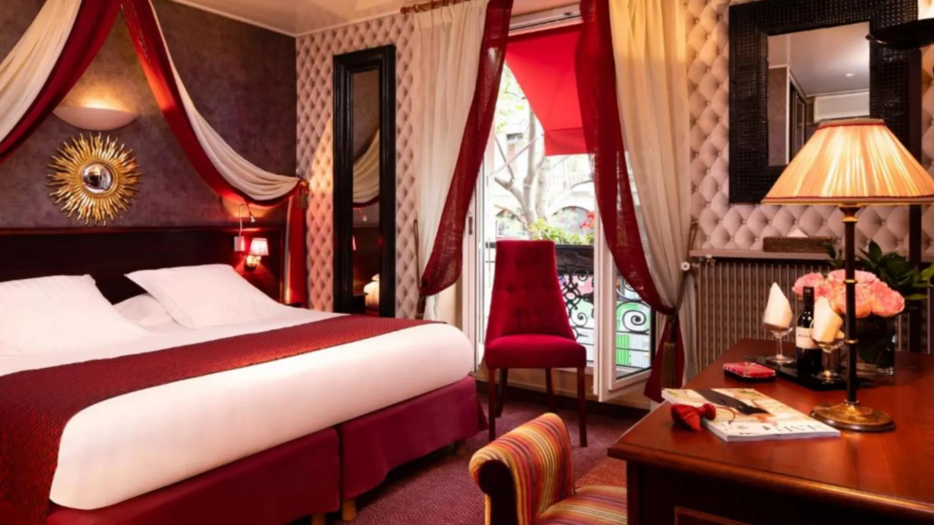 Hotel Britannique Paris 3*,