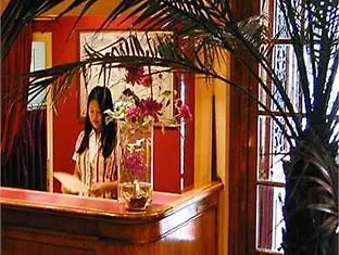 Hotel Britannique Paris 3*,